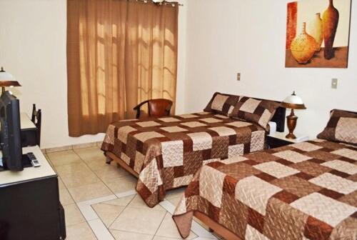 Hotel Tropico Inn Сан-Мигель Экстерьер фото